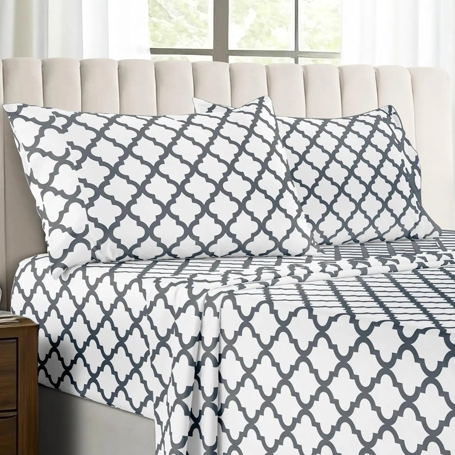 LUX Décor Quatrefoil Sheet Set - 4PC Ultra-Soft Microfiber Bed Sheets with Flat Sheet