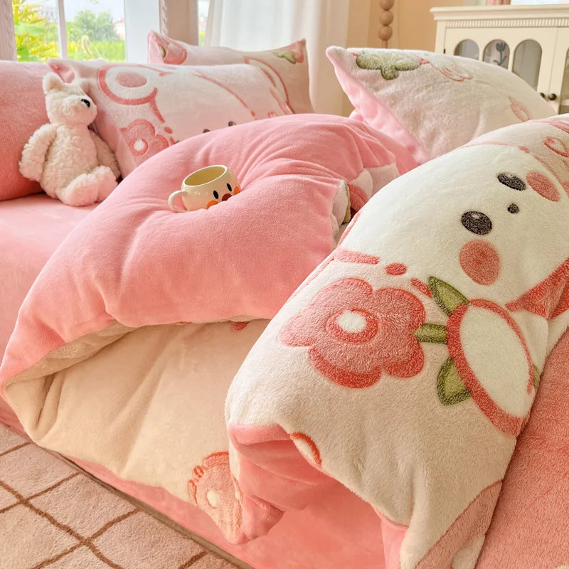 Cute Cartoon Strawberry Pattern Printed Bed Sheet Four Piece Set Machine Washable