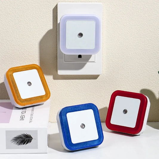 Plug in Dimmable Led Night Light with Auto Dusk to Dawn Sensor, for Hallway Bedroom，4Pack white light