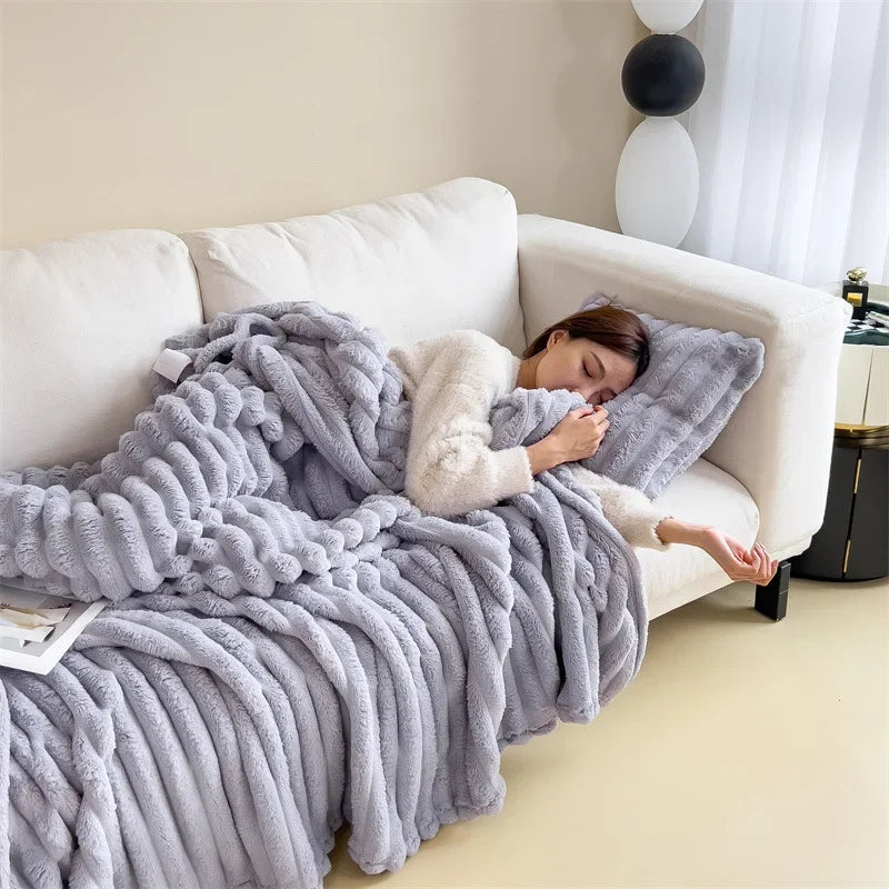 New Imitation Rabbit Plush Warm Blanket Set